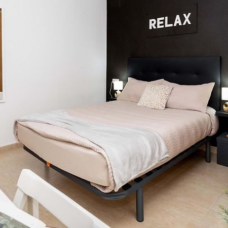 Relax Apartment Торевиеха Екстериор снимка