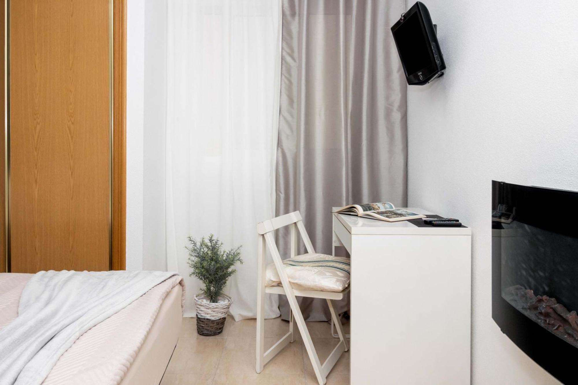 Relax Apartment Торевиеха Екстериор снимка
