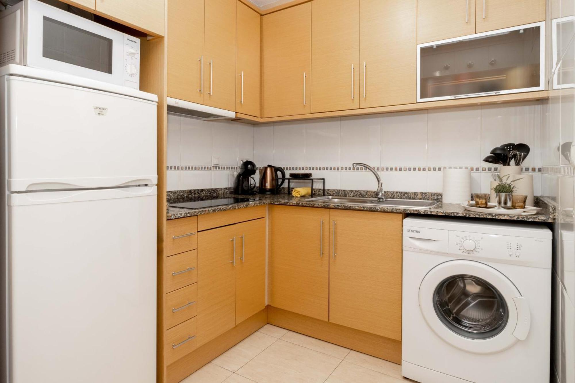 Relax Apartment Торевиеха Екстериор снимка