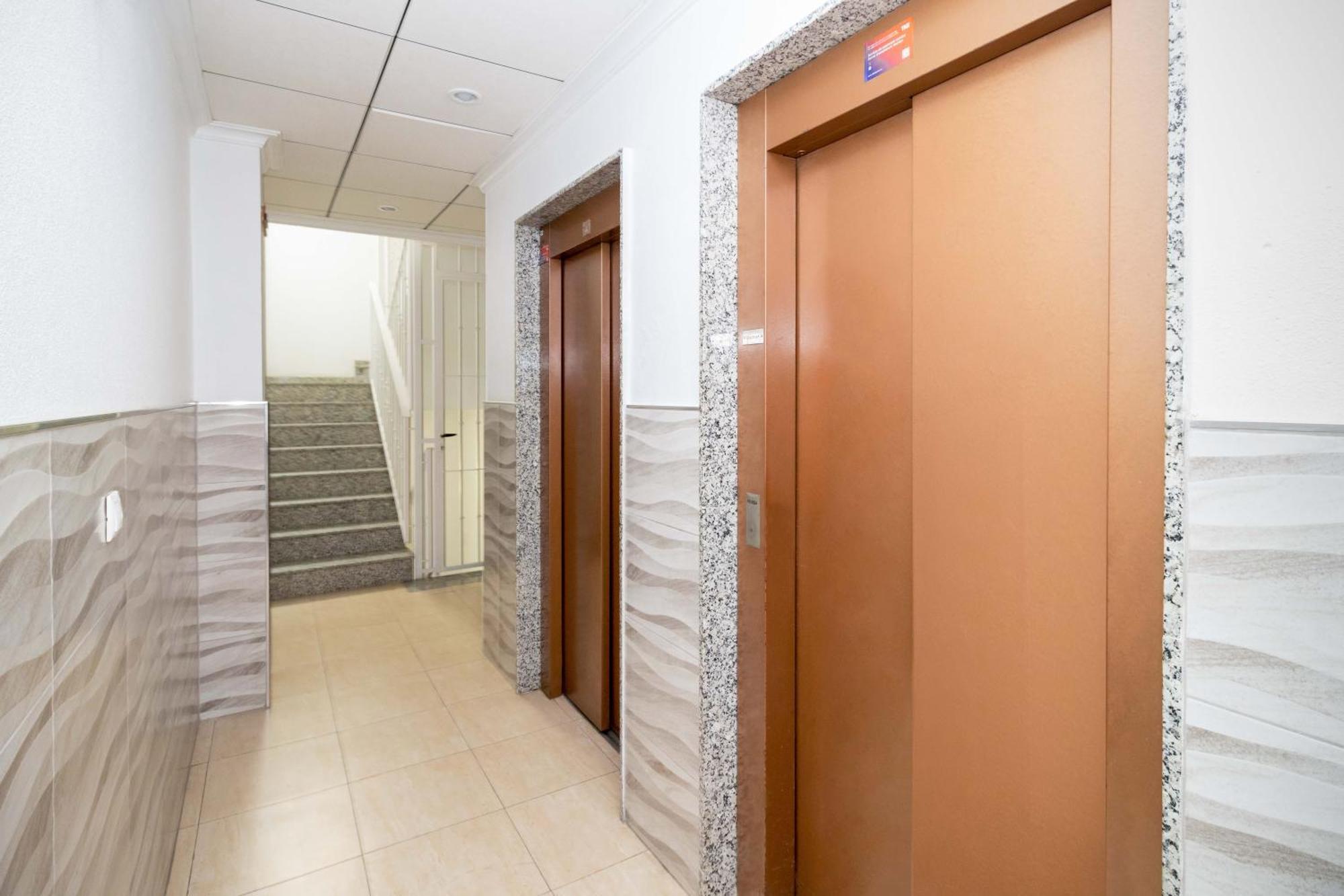 Relax Apartment Торевиеха Екстериор снимка