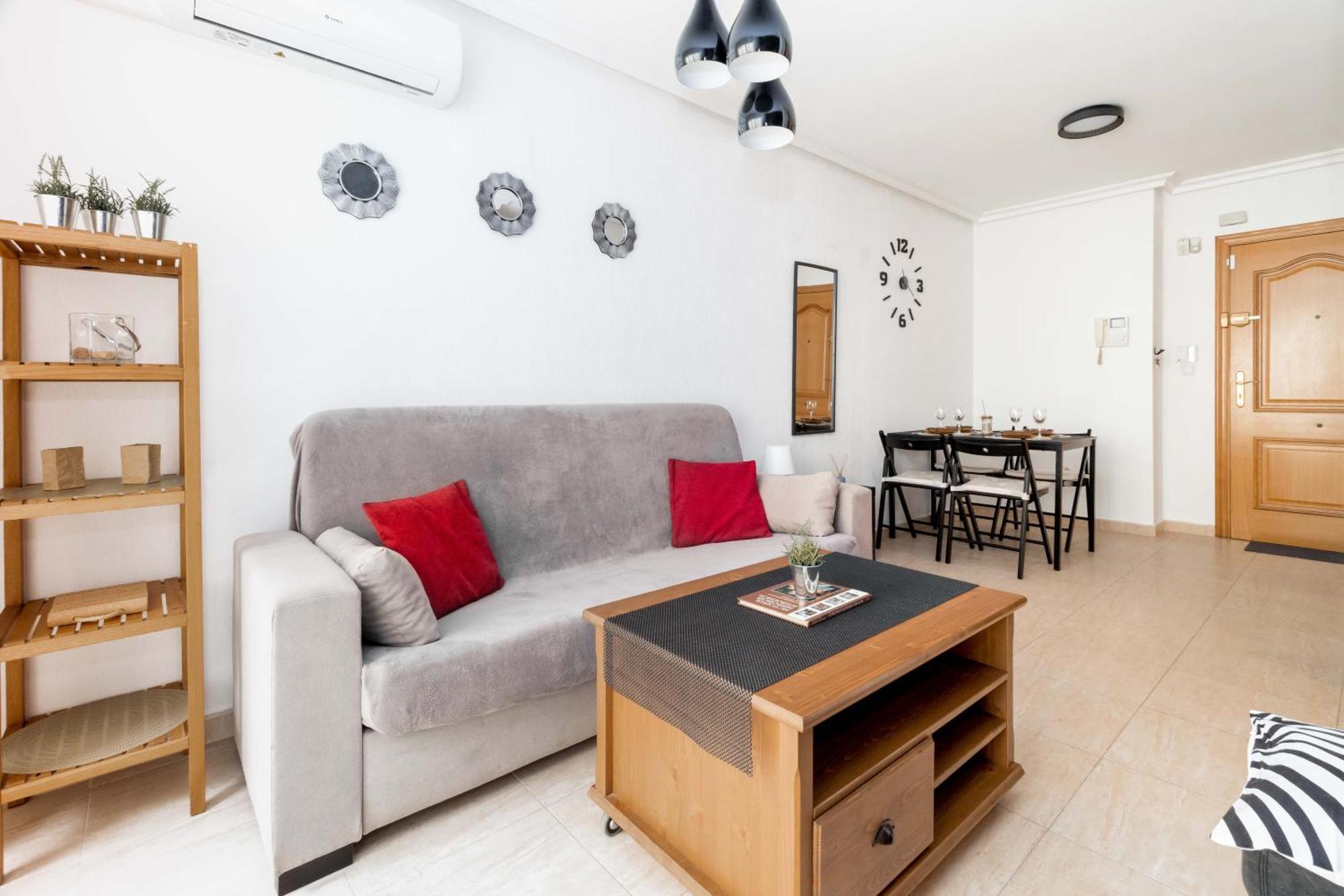 Relax Apartment Торевиеха Екстериор снимка