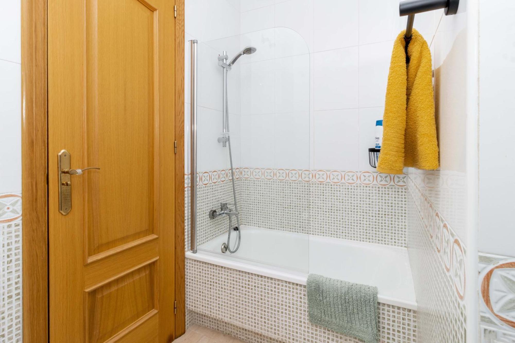Relax Apartment Торевиеха Екстериор снимка
